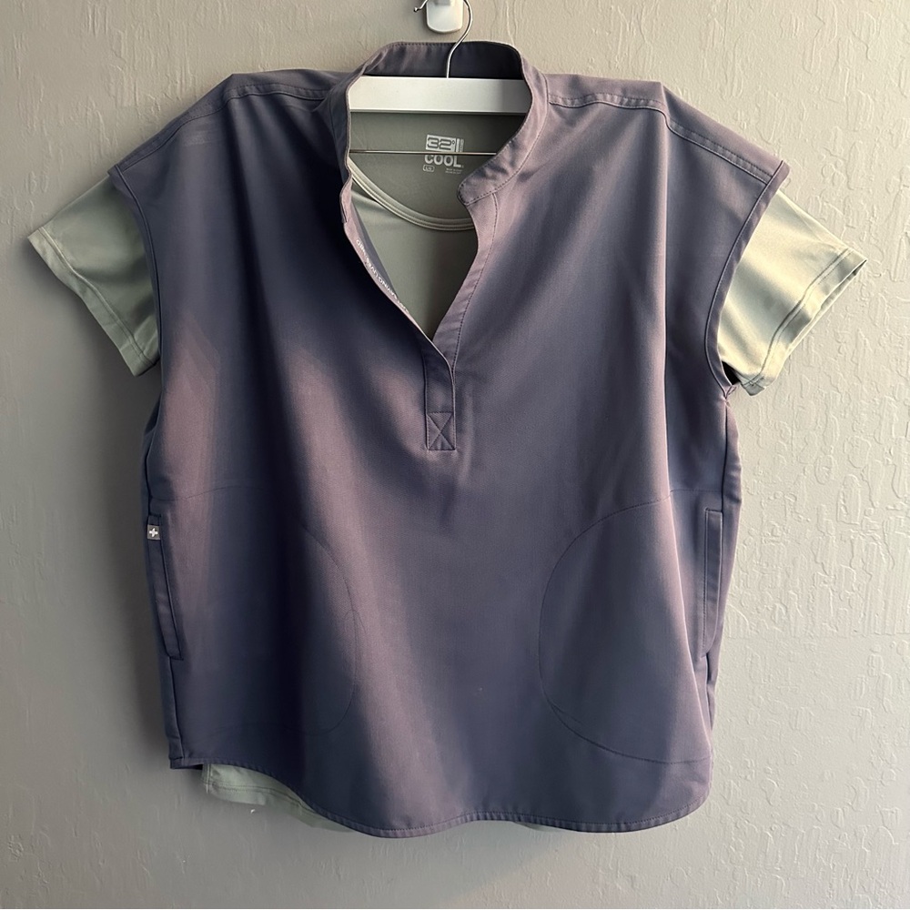 32 degrees underscrub tee